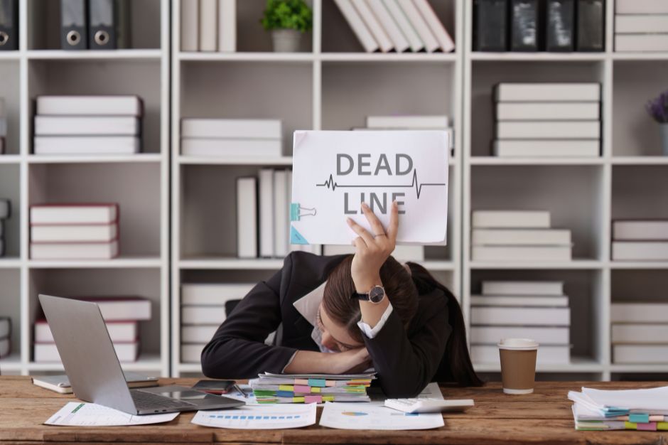 các yếu tố ảnh hưởng đến thời gian hoàn thành công việc